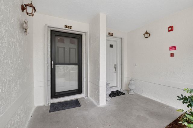 6069 Parkwalk Drive, Boynton Beach, FL 33472