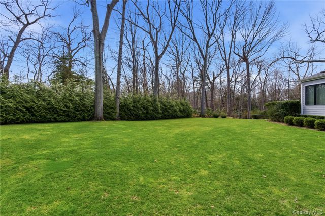 50 Tall Oak Crescent, Oyster Bay Cove, NY 11791