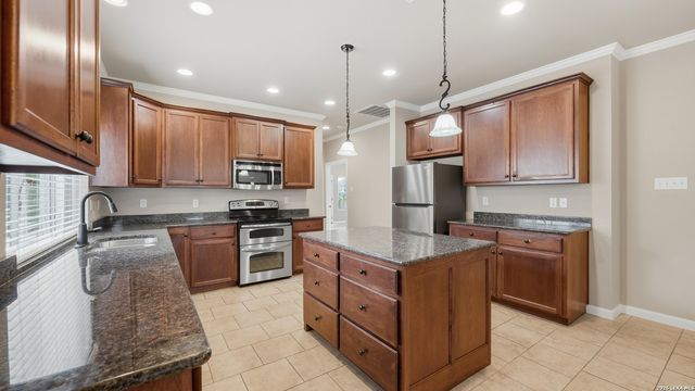 2022 Cotton Blvd, New Braunfels, TX 78130