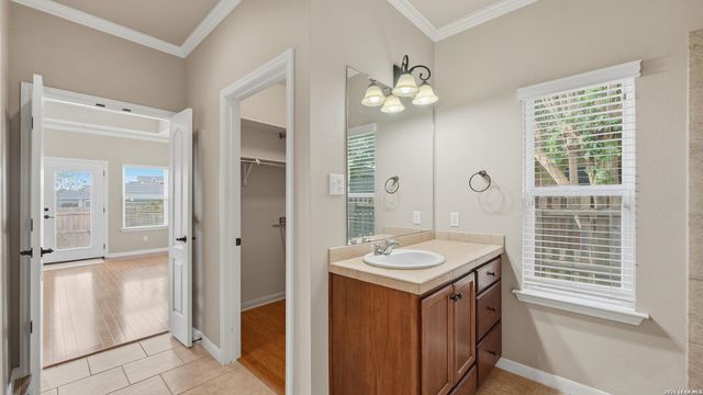 2022 Cotton Blvd, New Braunfels, TX 78130