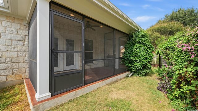 2022 Cotton Blvd, New Braunfels, TX 78130