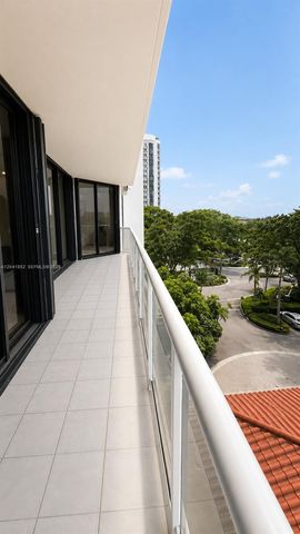 3640 Yacht Club Dr 502, Aventura, FL 33180