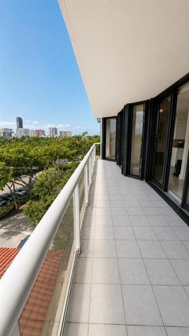 3640 Yacht Club Dr 502, Aventura, FL 33180