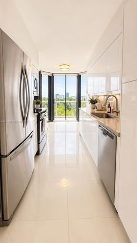 3640 Yacht Club Dr 502, Aventura, FL 33180