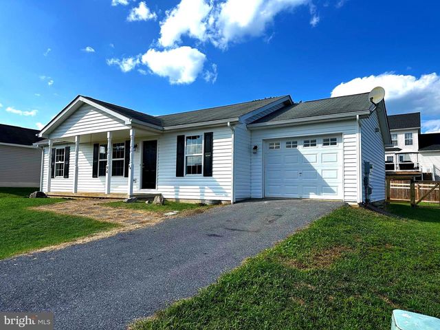 94 ESCALADE LN, Martinsburg, WV 25403