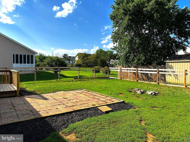 94 ESCALADE LN, Martinsburg, WV 25403