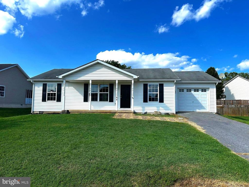 94 ESCALADE LN, Martinsburg, WV 25403