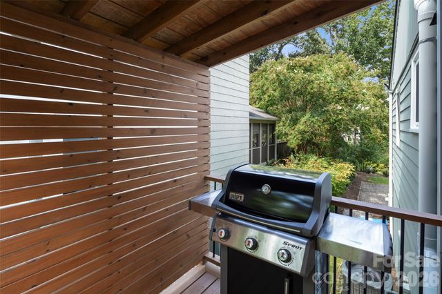 33 Maywood Road, Asheville, NC 28804