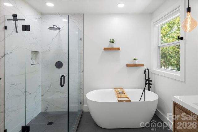 33 Maywood Road, Asheville, NC 28804