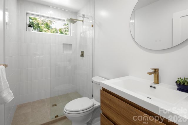 33 Maywood Road, Asheville, NC 28804