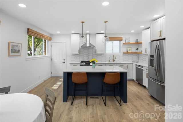33 Maywood Road, Asheville, NC 28804