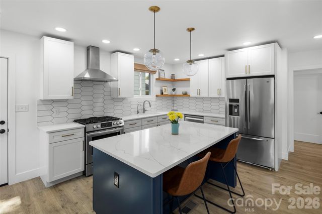33 Maywood Road, Asheville, NC 28804