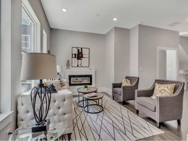 456 Parkway NE Drive 4, Atlanta, GA 30308