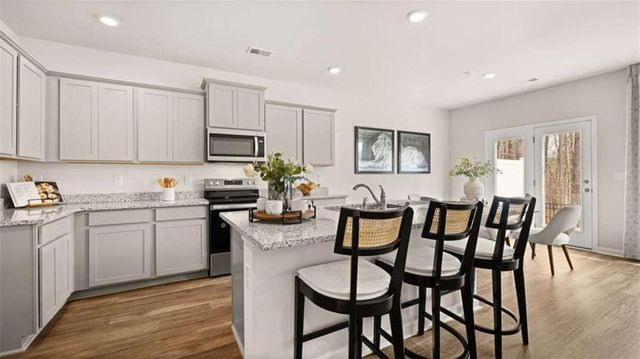 245 Sound Circle, Stockbridge, GA 30281