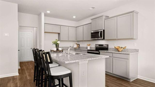 245 Sound Circle, Stockbridge, GA 30281