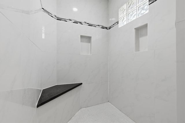 385 N CAROLINA AVENUE, Palm Harbor, FL 34683