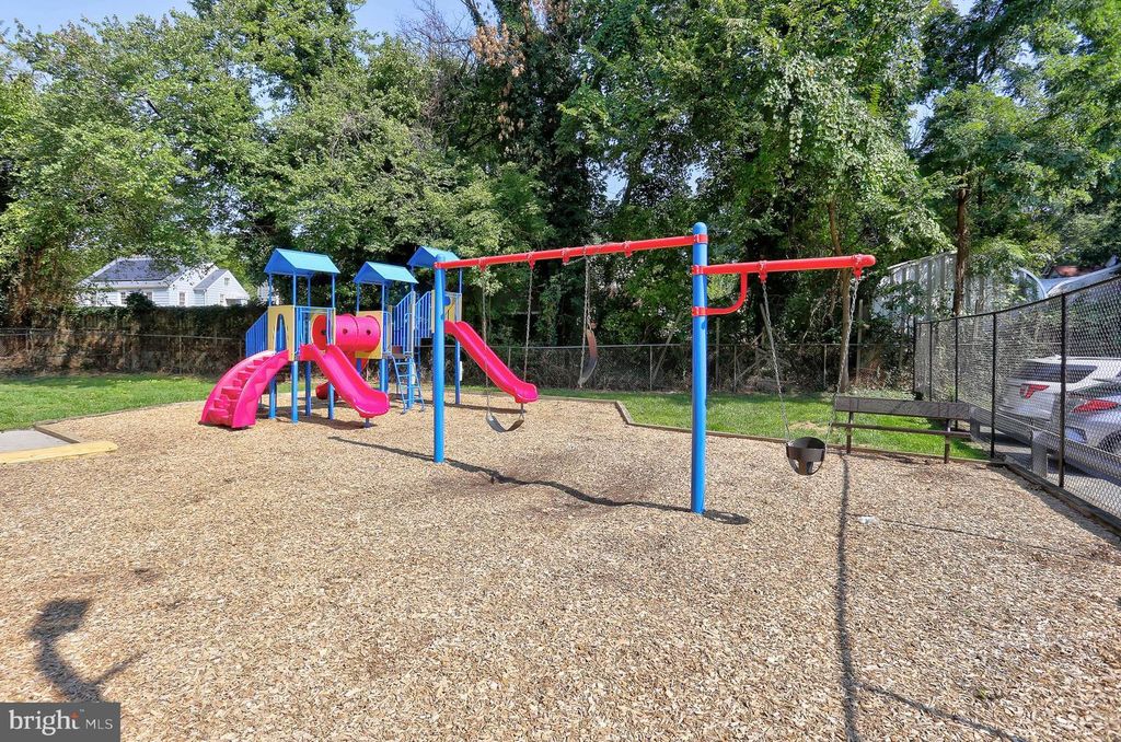 8830 PINEY BRANCH RD #401, Silver Spring, MD 20903