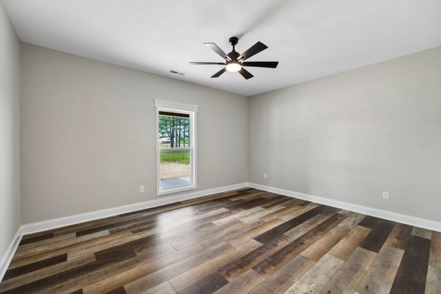 132 Whitaker Road, Shelbyville, TN 37160