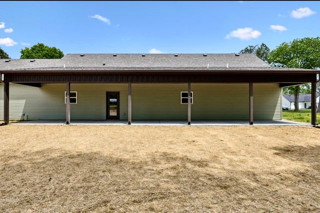 132 Whitaker Road, Shelbyville, TN 37160