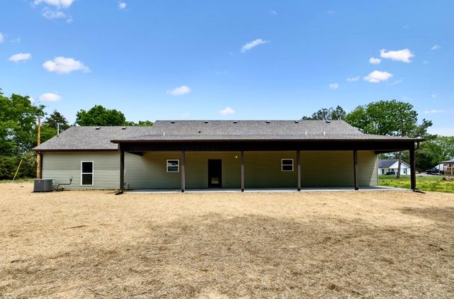 132 Whitaker Road, Shelbyville, TN 37160