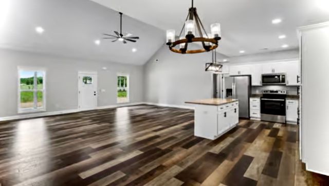 132 Whitaker Road, Shelbyville, TN 37160