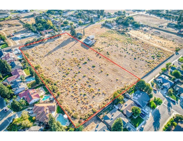 0 Almond (322-030-51), Sanger, CA 93657