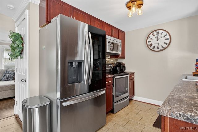 557 Meadowbrook Drive, Lewiston, NY 14092