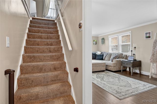 557 Meadowbrook Drive, Lewiston, NY 14092