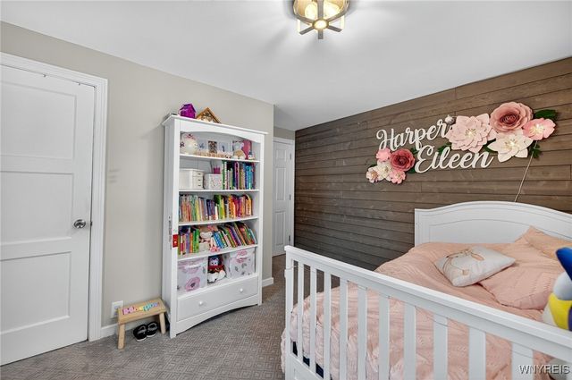 557 Meadowbrook Drive, Lewiston, NY 14092