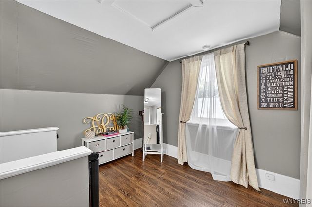 557 Meadowbrook Drive, Lewiston, NY 14092