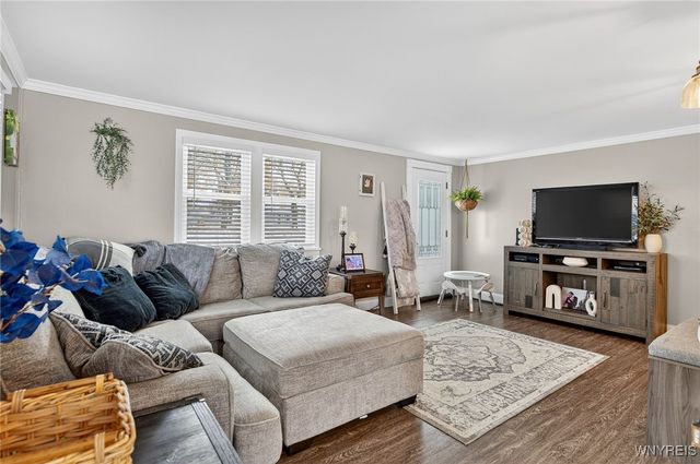 557 Meadowbrook Drive, Lewiston, NY 14092