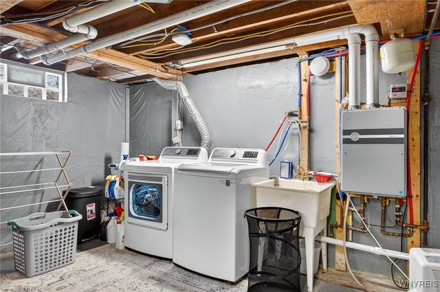 557 Meadowbrook Drive, Lewiston, NY 14092