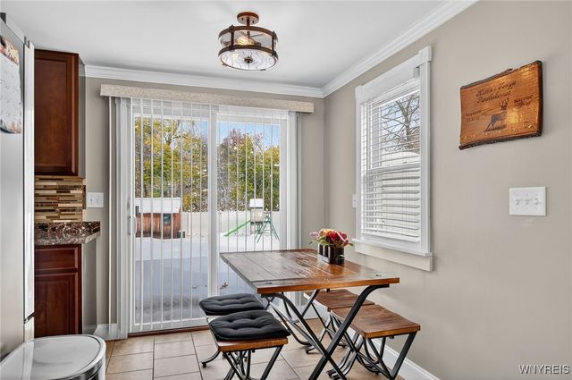 557 Meadowbrook Drive, Lewiston, NY 14092