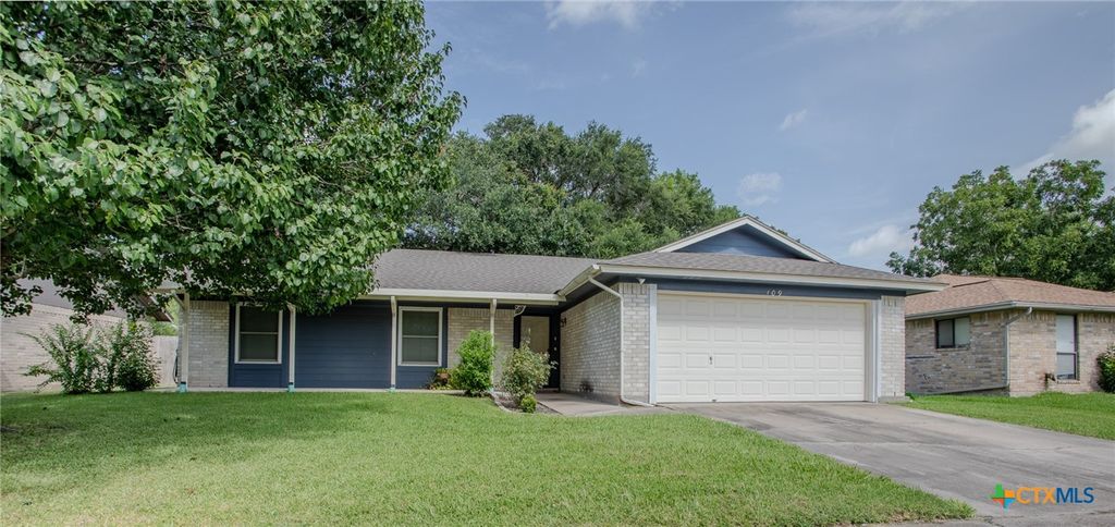 109 Nantucket Avenue, Victoria, TX 77904