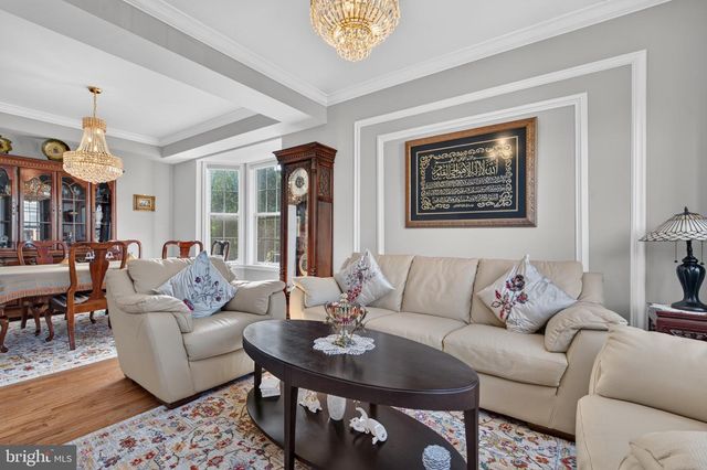 5969 TAPESTRY DR, Woodbridge, VA 22193