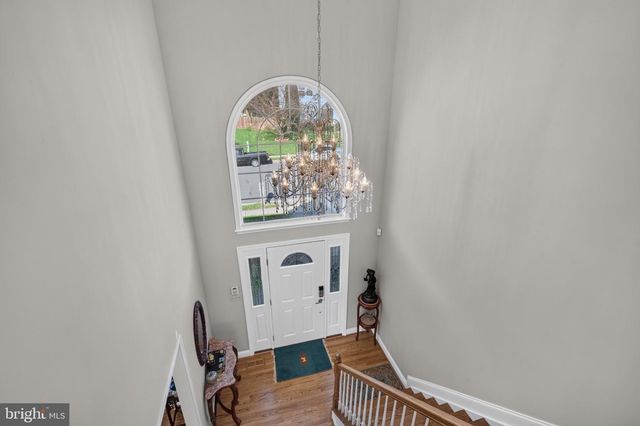 5969 TAPESTRY DR, Woodbridge, VA 22193