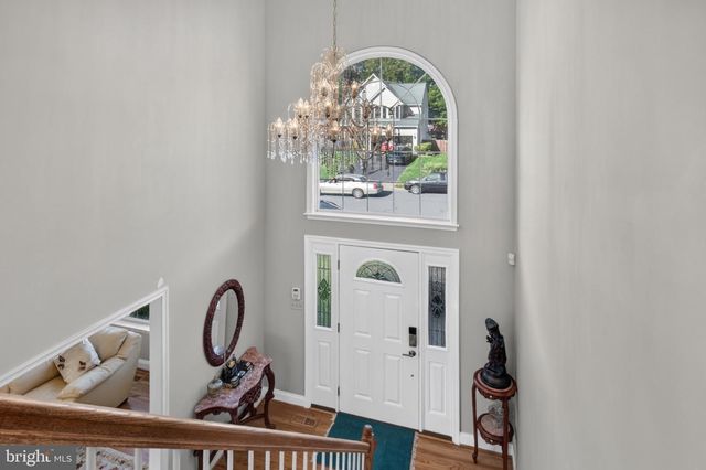5969 TAPESTRY DR, Woodbridge, VA 22193