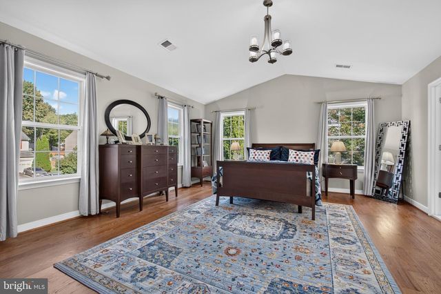 5969 TAPESTRY DR, Woodbridge, VA 22193
