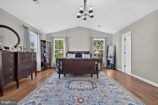 5969 TAPESTRY DR, Woodbridge, VA 22193