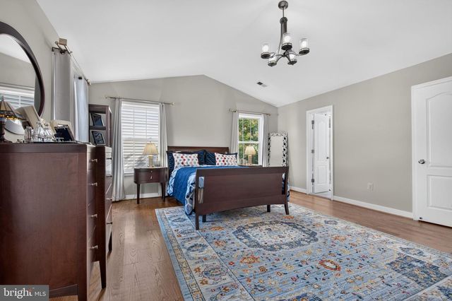 5969 TAPESTRY DR, Woodbridge, VA 22193