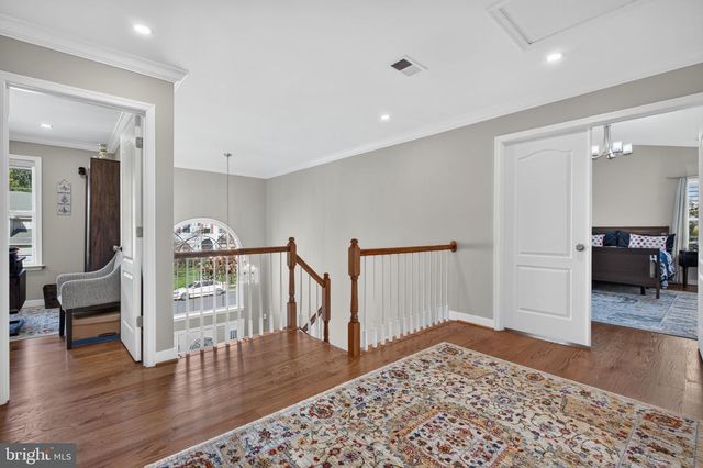 5969 TAPESTRY DR, Woodbridge, VA 22193