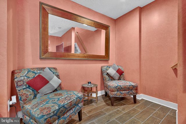 5969 TAPESTRY DR, Woodbridge, VA 22193
