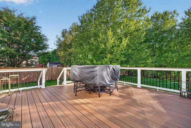 5969 TAPESTRY DR, Woodbridge, VA 22193