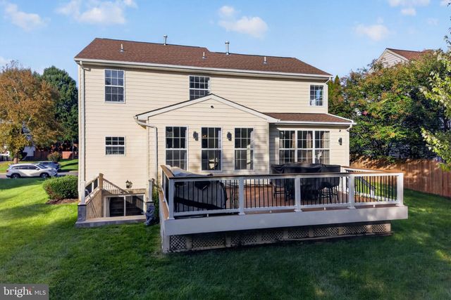 5969 TAPESTRY DR, Woodbridge, VA 22193