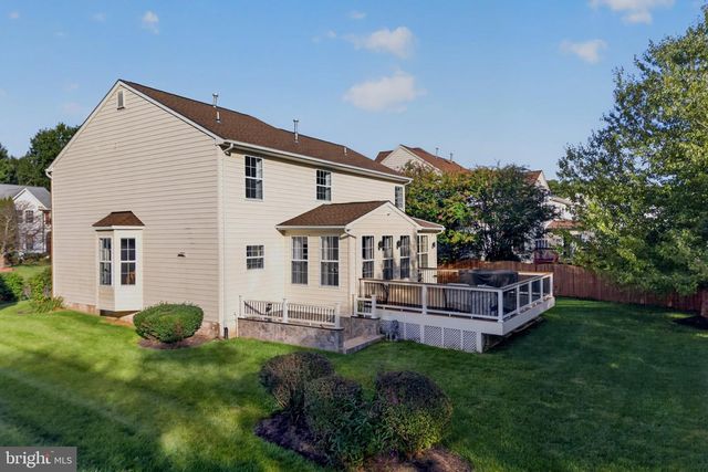5969 TAPESTRY DR, Woodbridge, VA 22193