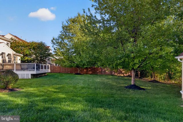 5969 TAPESTRY DR, Woodbridge, VA 22193