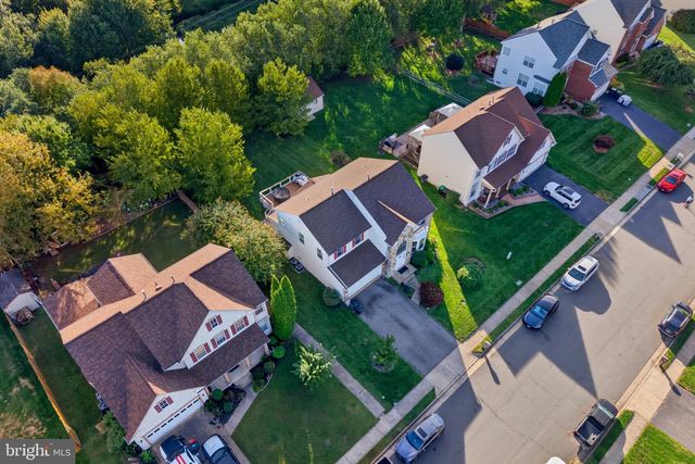 5969 TAPESTRY DR, Woodbridge, VA 22193
