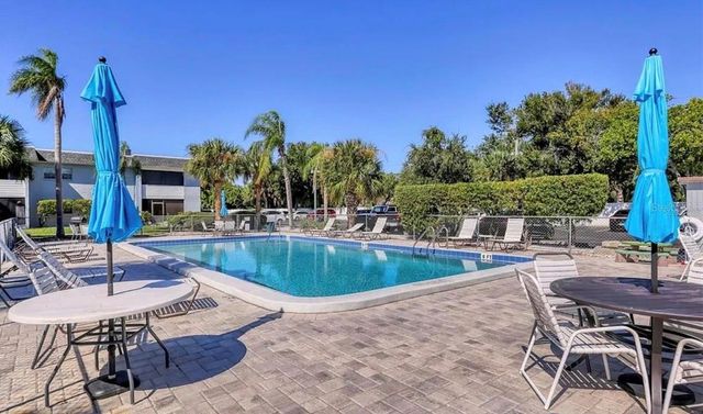 5509 FOUNTAIN LAKE CIRCLE C102, Bradenton, FL 34207