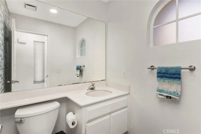 10464 Agate Avenue, Mentone, CA 92359