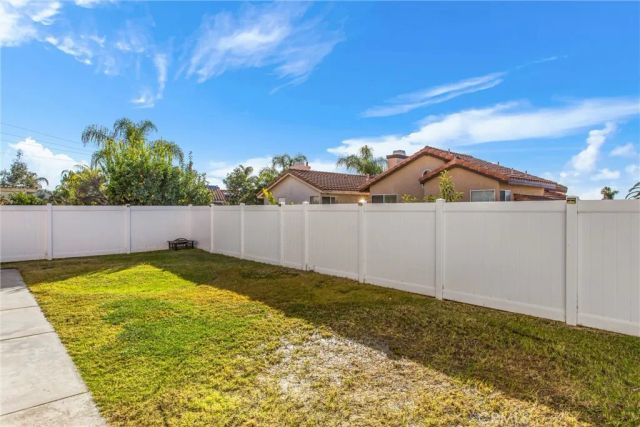 10464 Agate Avenue, Mentone, CA 92359